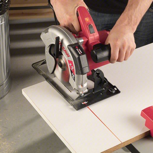 SKIL 5280 - 01 Circular Saw 7 1/4 in Blade Dia., 15 A Current, Right, 1 15/16 in Max. Cutting Dp @ 0 Deg. - KVM Tools Inc.KV38ZD51