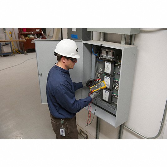 Fluke-177 Digital Multimeter TRMS, CAT III 1000V/CAT IV 600V, 1,000 V Max AC Volt Measurement