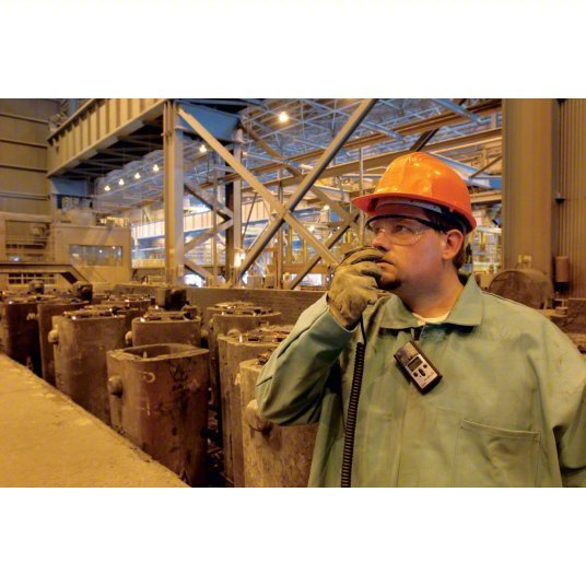Industrial Scientific 18100060 - 6 Single - Gas Detector IP64, GasBadge Pro, Lithium, LED - KVM Tools Inc.KV8Y885