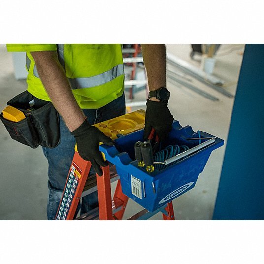 Wener 6205 5 ft Fiberglass Stepladder - KVM Tools Inc.KV3AZX1
